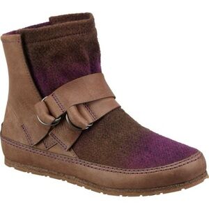 Sorel Brown and Purple Ankle Boots